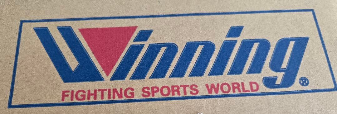 最終値下げ一度も袋から開けてない品物です。Winning ヘッドギア Lサイズ