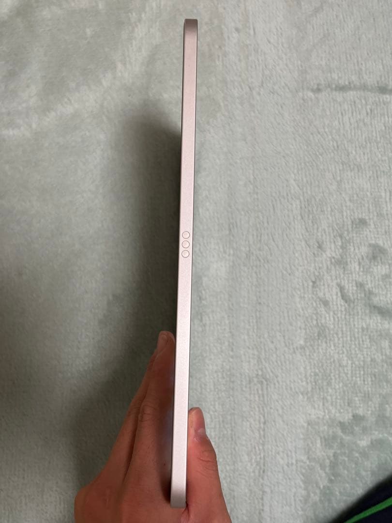 【tsu】iPad 第10世代 10.9インチ 64GB Wi-Fi モデ