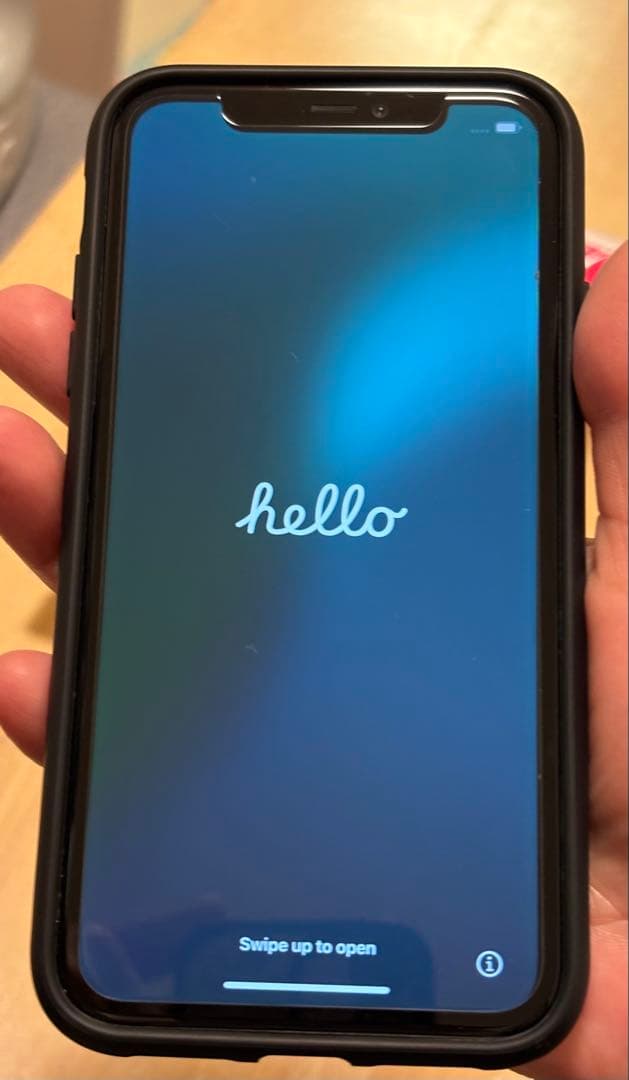 Apple iPhone 11 黒　バッテリー77%