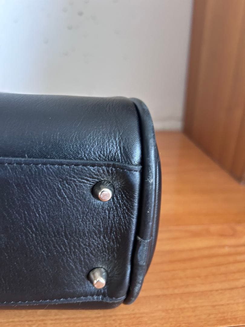 JACQUES LE CORRE スタッズ付き黒ハンドバッグ