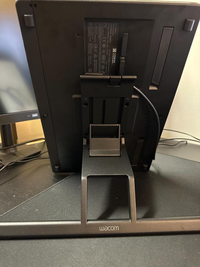 Wacom Cintiq 16 (DTK168) 純正スタンドセット