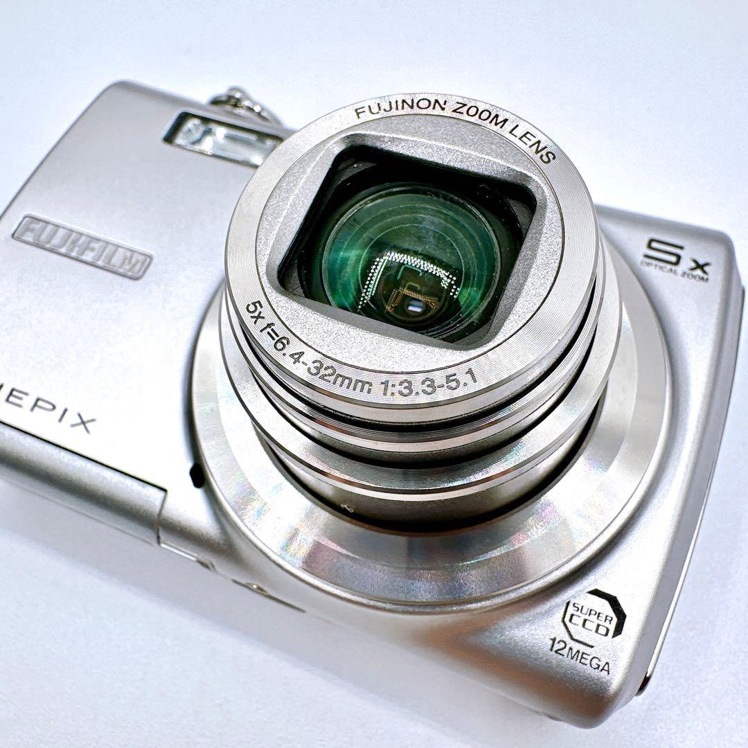 良品 富士フィルム FinePix F100fd コンデジ 純正バッテリー2個付