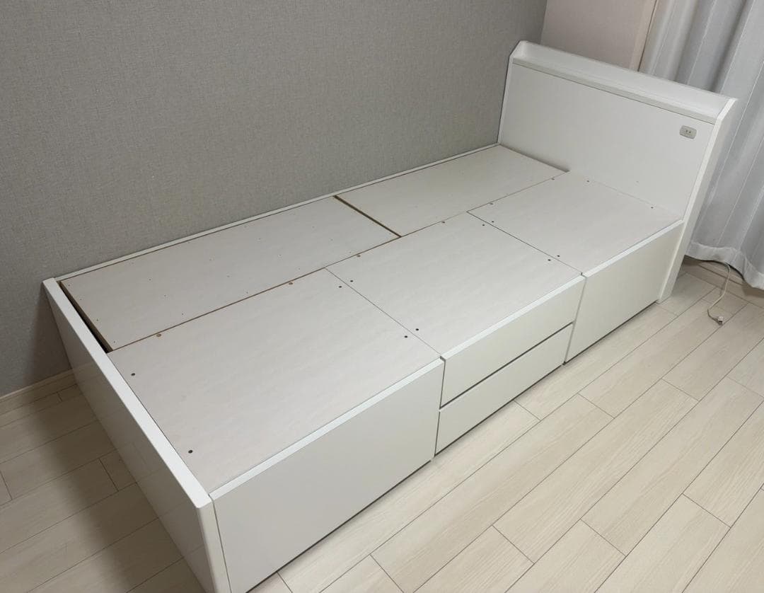 大阪京都限定 美品 ニトリ シングルサイズ ベッドフレーム 4収納付き