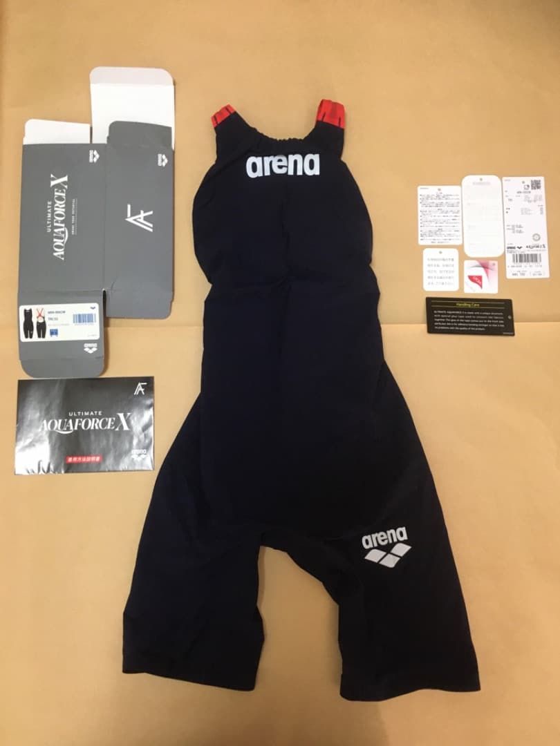 水着・ラッシュガード Tadahiro Higa