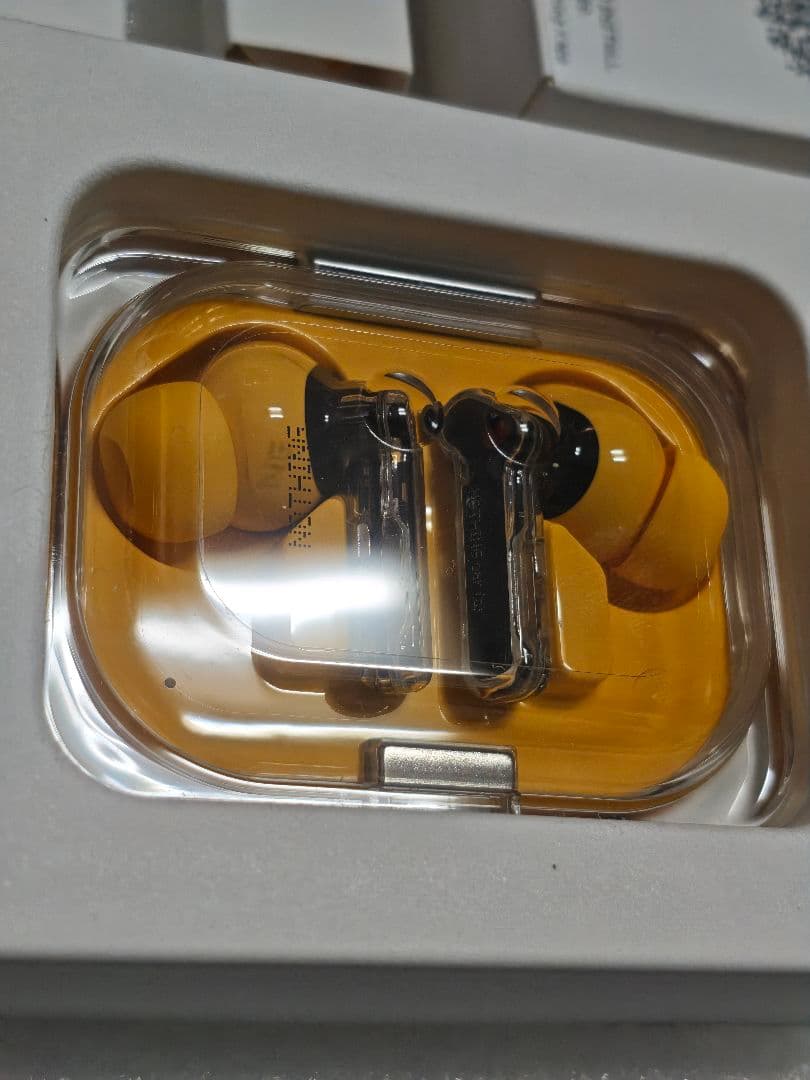 未使用　Nothing ear (a) 外箱無し　イヤホン