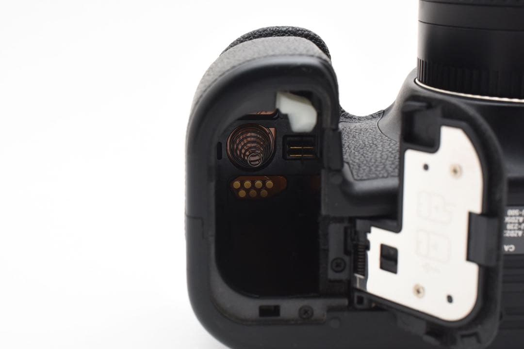 デジタル一眼レフカメラ/Canon EOS 6D mark II標準レンズセット