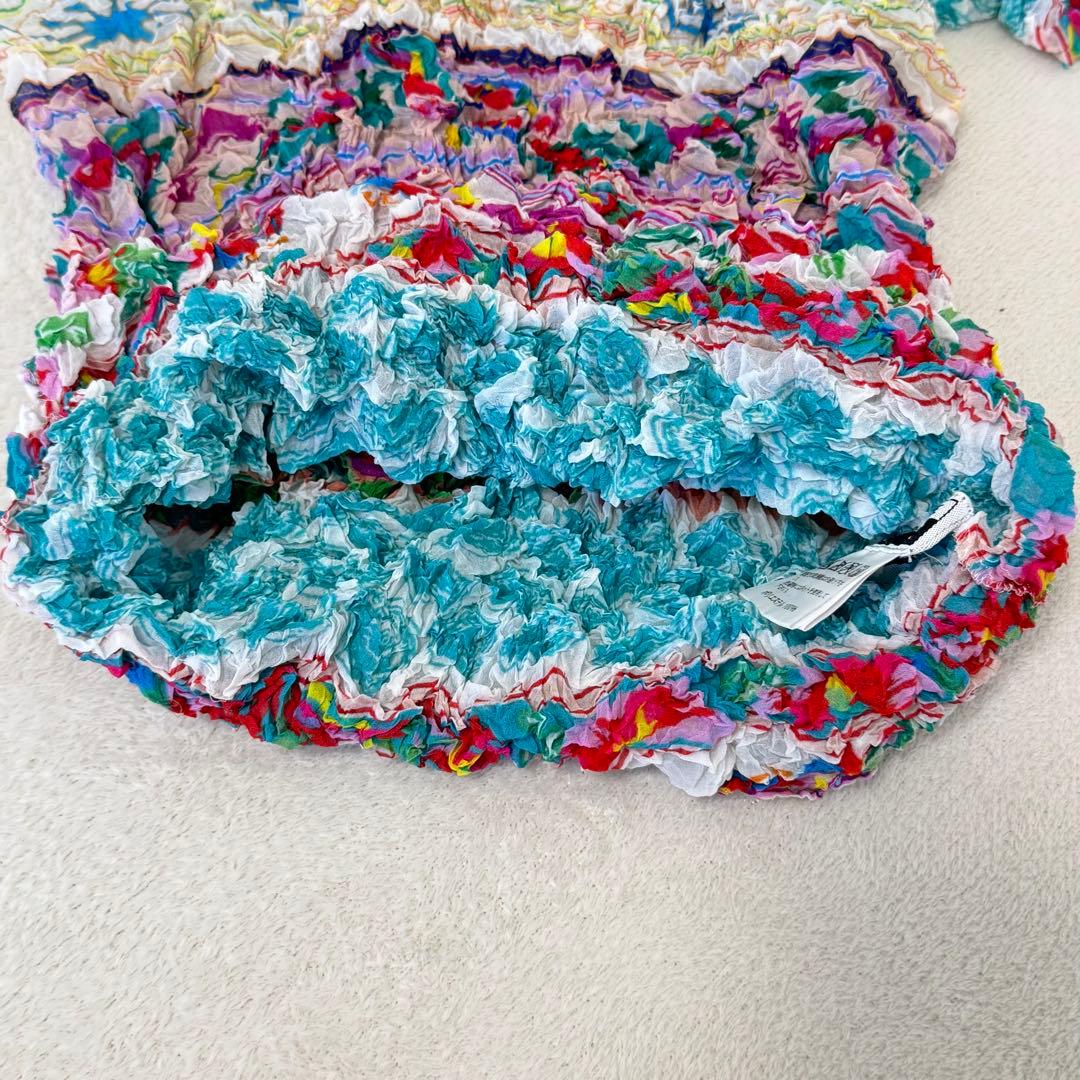 極美品✨ISSEY MIYAKE プリーツ　花柄　総柄　シワ加工　トップス