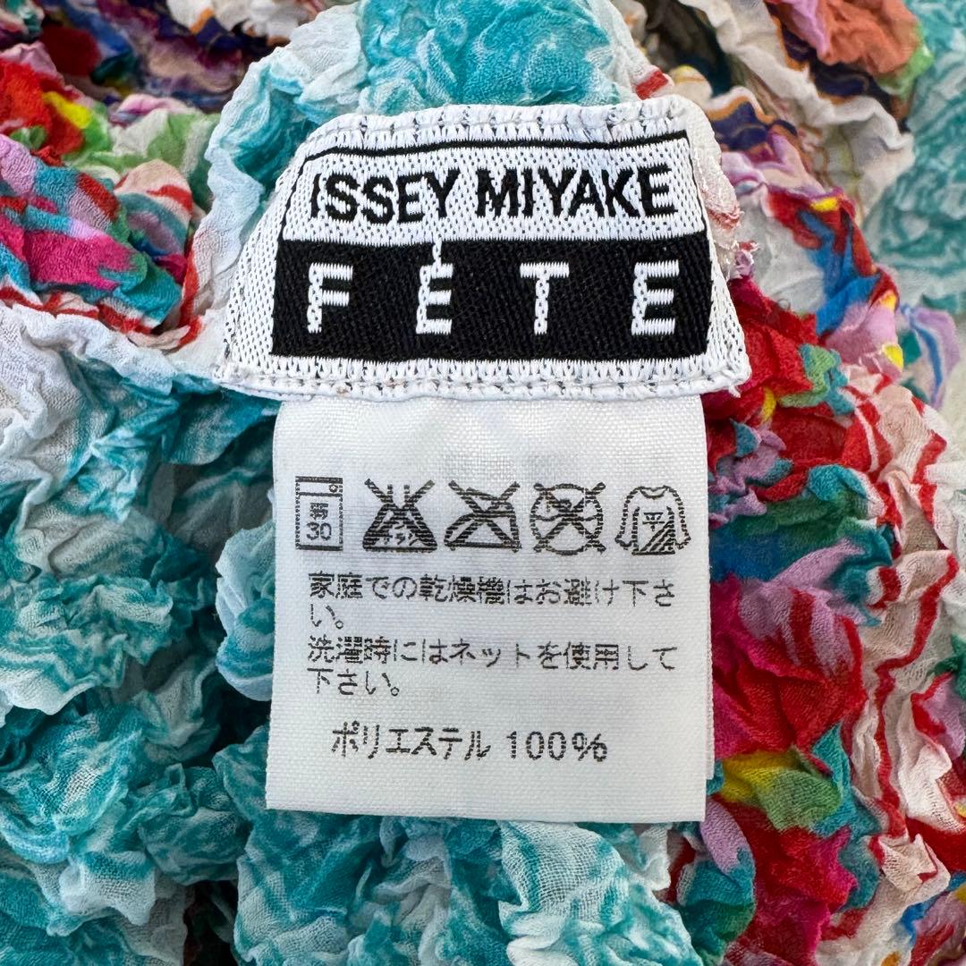 極美品✨ISSEY MIYAKE プリーツ　花柄　総柄　シワ加工　トップス