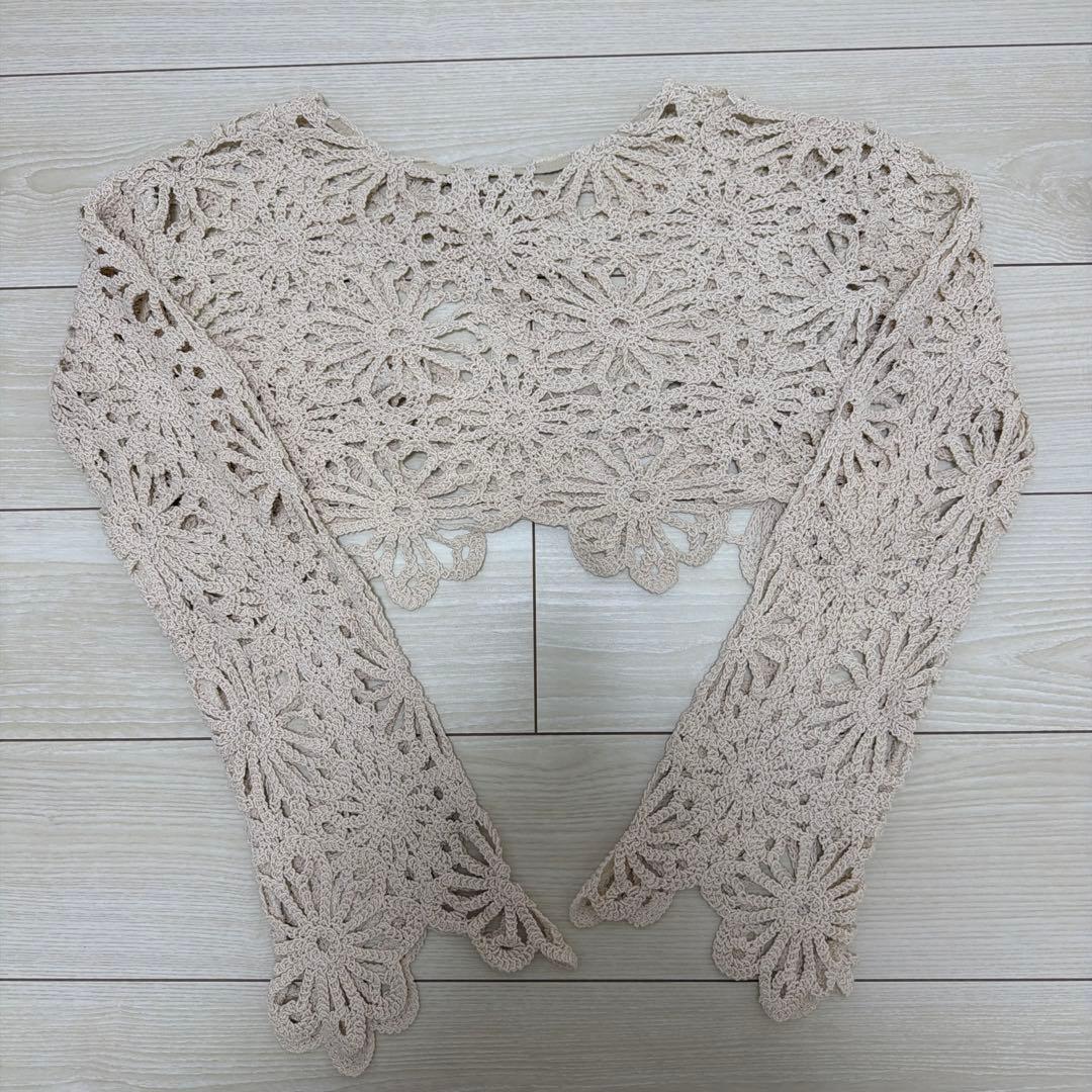 トップス AMERI MEDI FLOWER SAINT LACE TOP