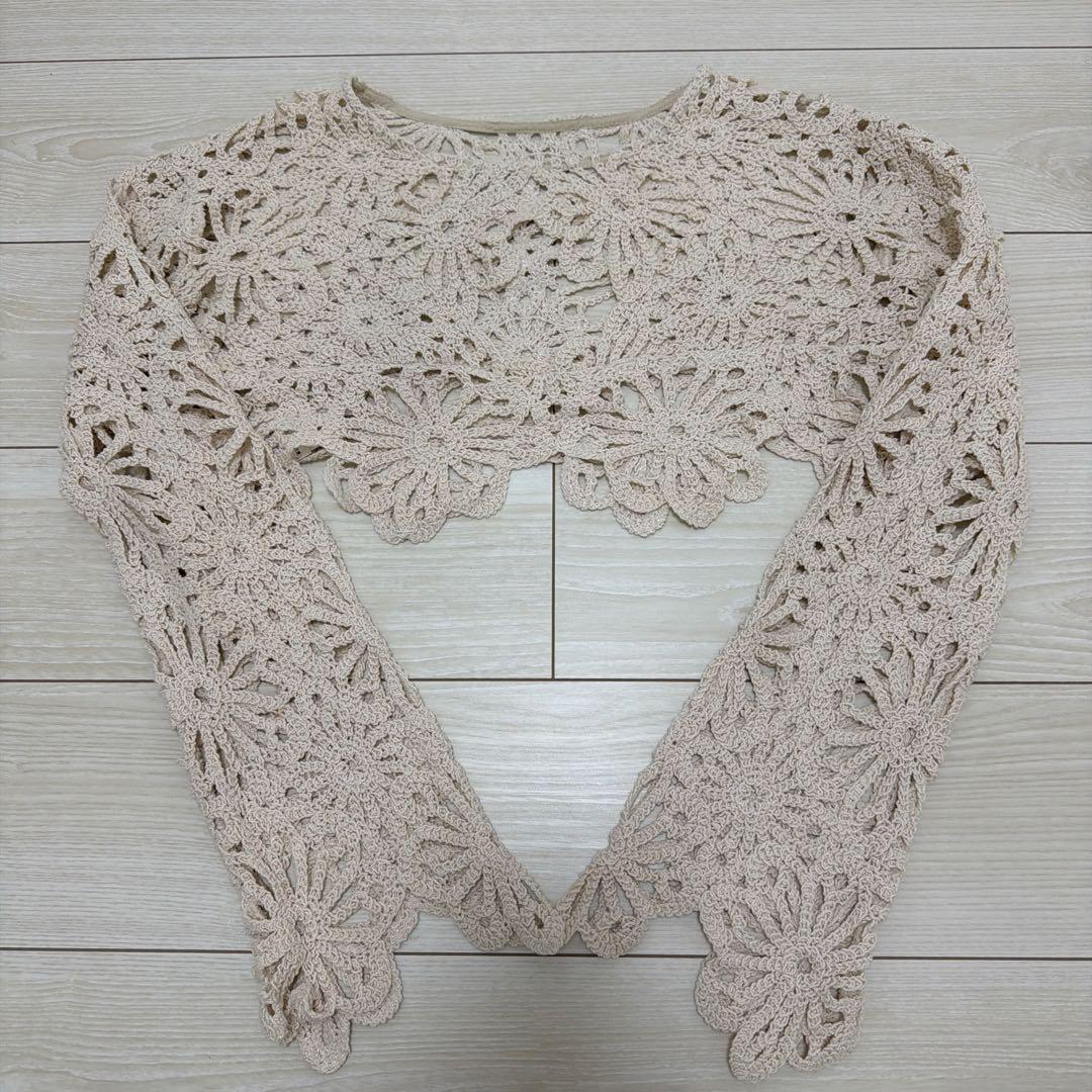 トップス AMERI MEDI FLOWER SAINT LACE TOP