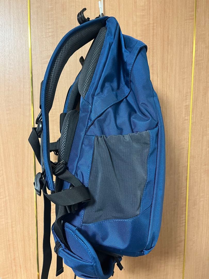 【美品】[Bellstone] カメラバッグ 一眼レフ カメラリュック 2気室