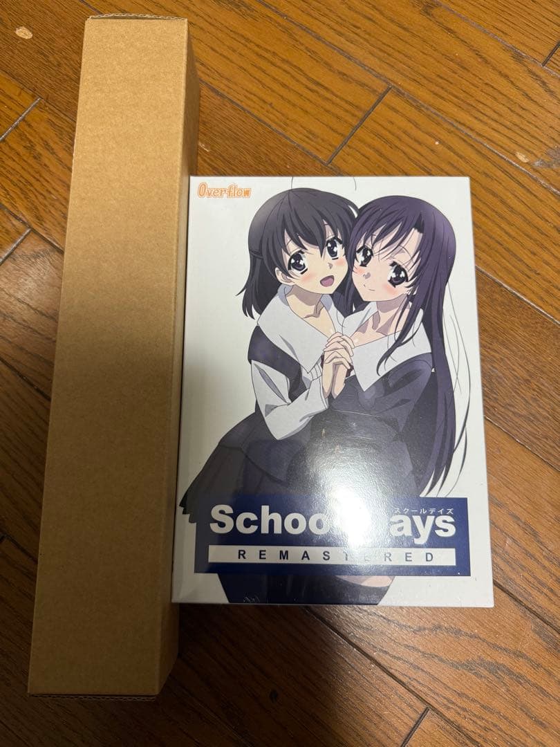 School Days リマスター　通常盤　初回限定デスクマット付き
