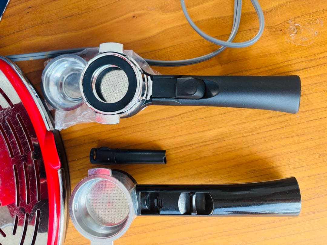 DeLonghi Icona エスプレッソマシン レッド箱付きEC0310R