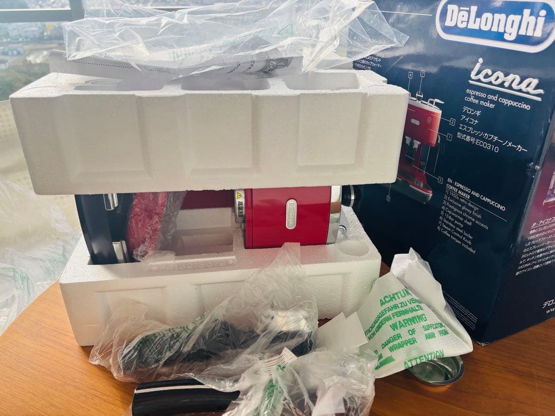 DeLonghi Icona エスプレッソマシン レッド箱付きEC0310R