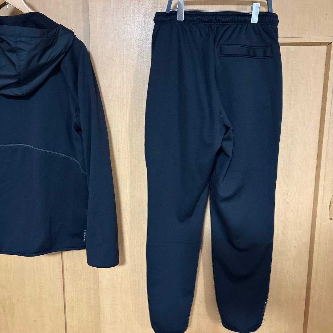 美品　アンダーアーマーRUSHトレーニングウェアセットアップ　M