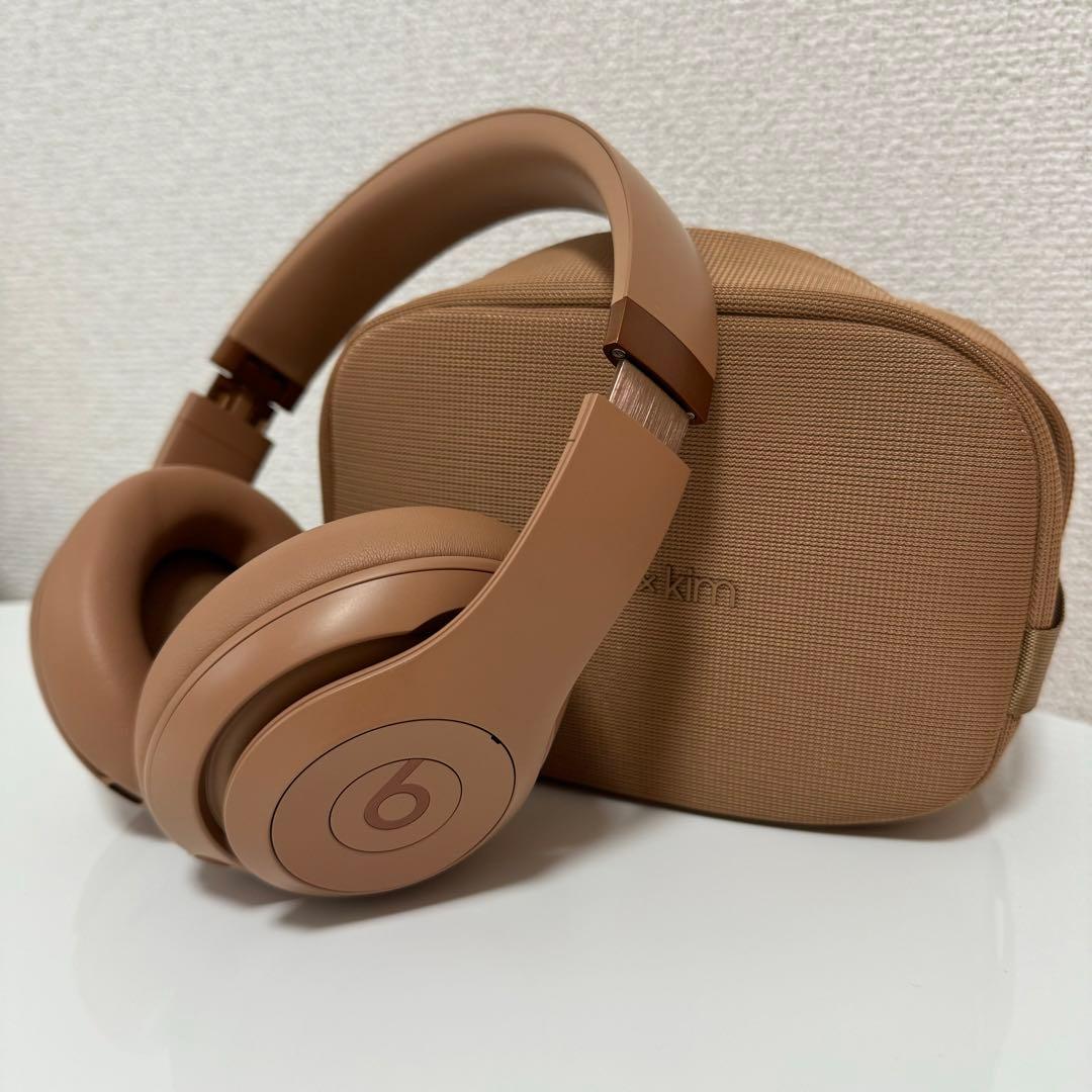 Beats Studio Pro -Kim スペシャルエディション - デューン