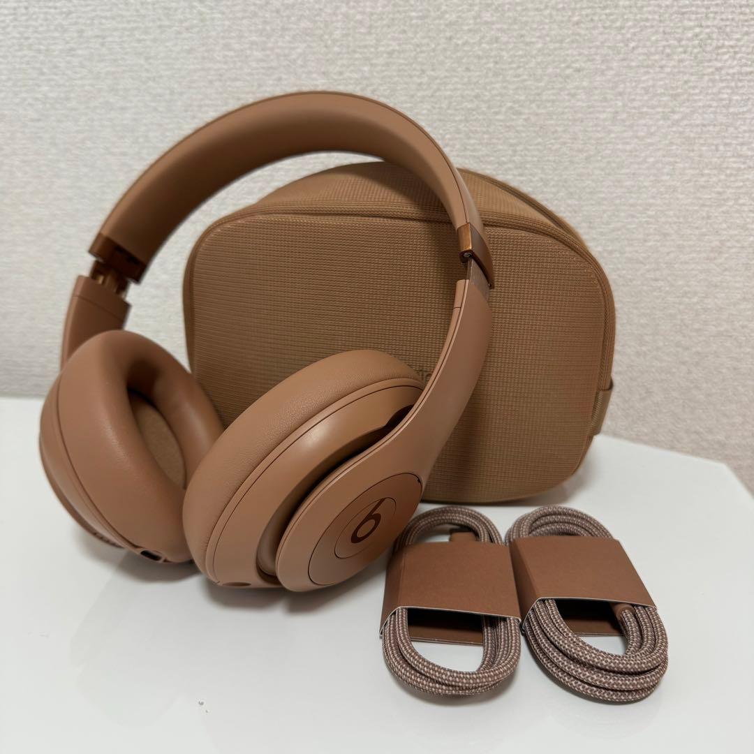 Beats Studio Pro -Kim スペシャルエディション - デューン