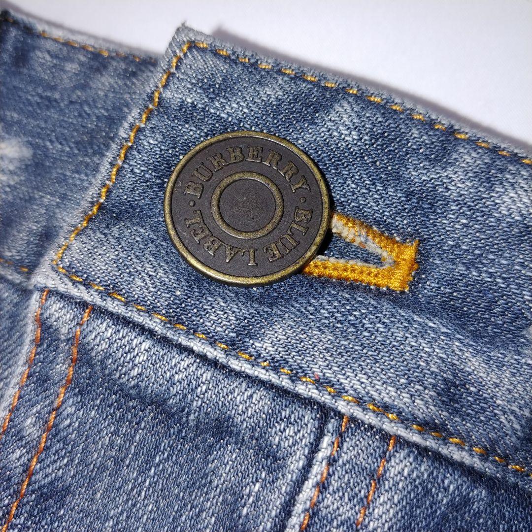 バーバリーブルーレーベル フロントボタンデニムミニスカート