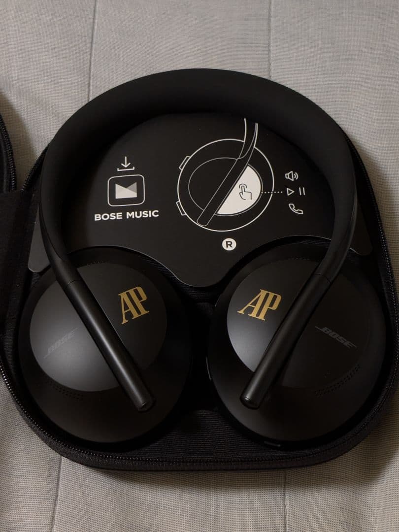 新品未使用！オーデマピゲ　ノイズキャンセリング　700 ボーズ　ヘッドフォン