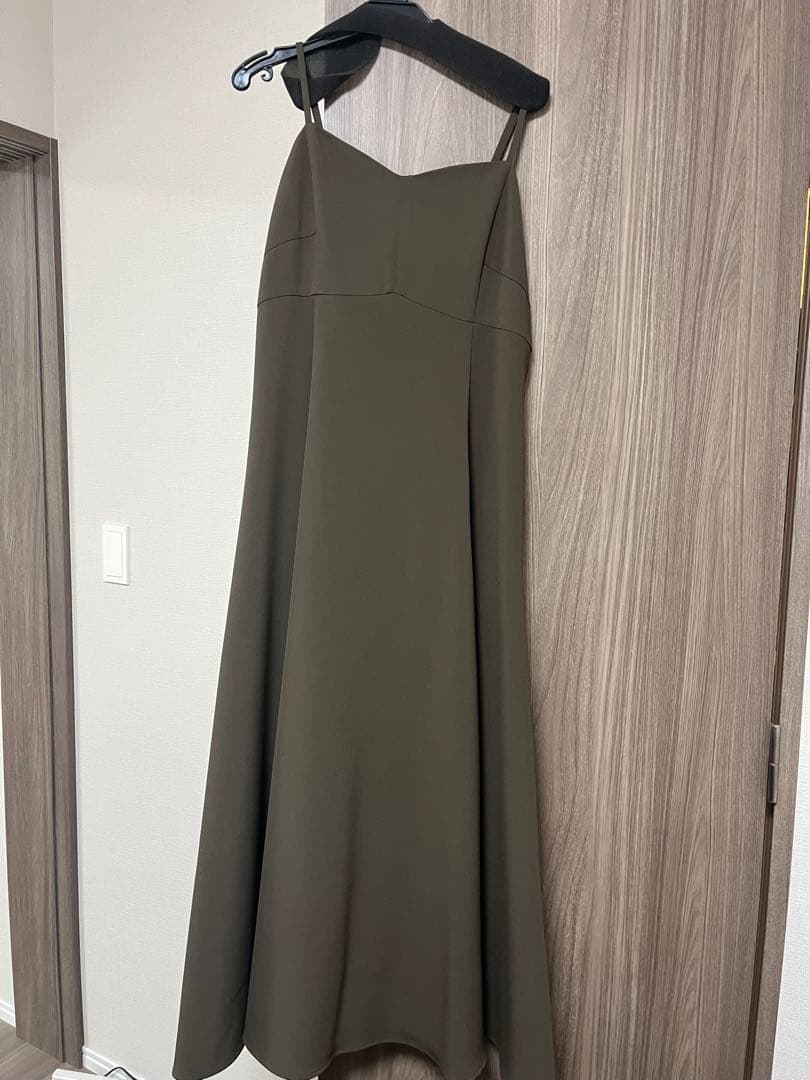 And Couture フリル付きロングドレス　結婚式　お呼ばれ