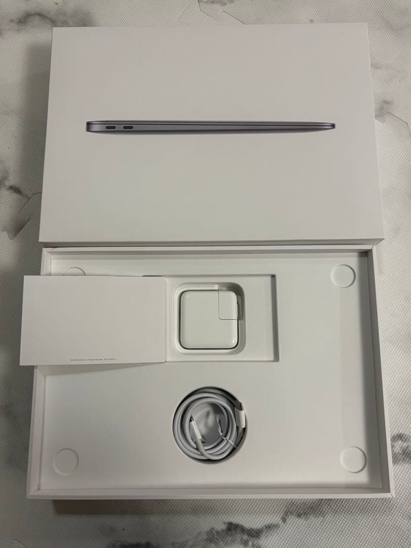 【極美品】MacBook Air M1 16GB 1TB USキー