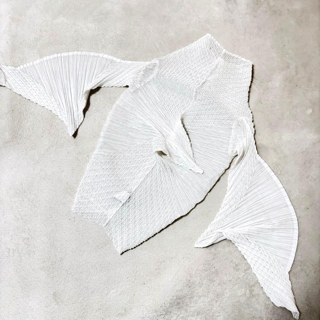 極美品✨ISSEY MIYAKE プリーツ　変形　チュニック　ホワイト　長袖