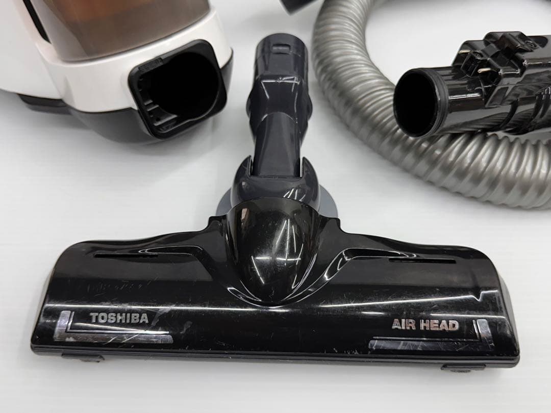 東芝　掃除機　2020年製　白　VC-C7A 本体　フルセット　中古　格安　良品