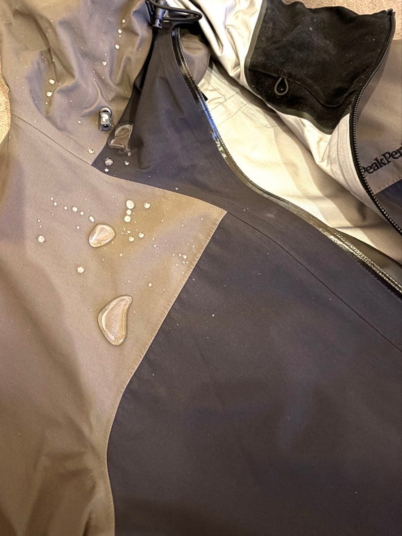 【最終値下げ】PeakPerformance スキーウェア