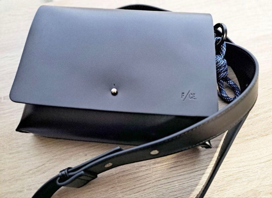 F/CE. テックレザー ベルトポーチ　ブラック