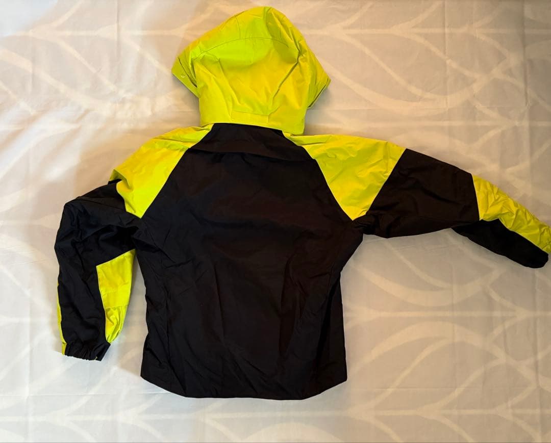 スノーウエア　デサント　140cm 美品