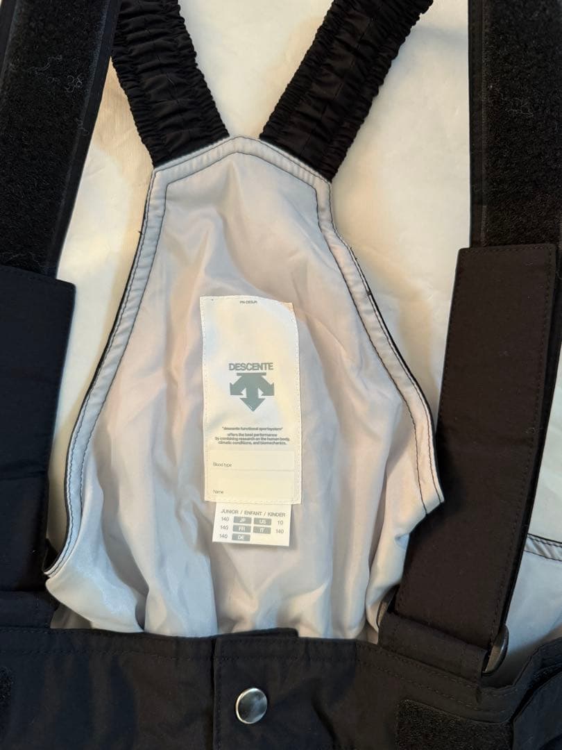 スノーウエア　デサント　140cm 美品