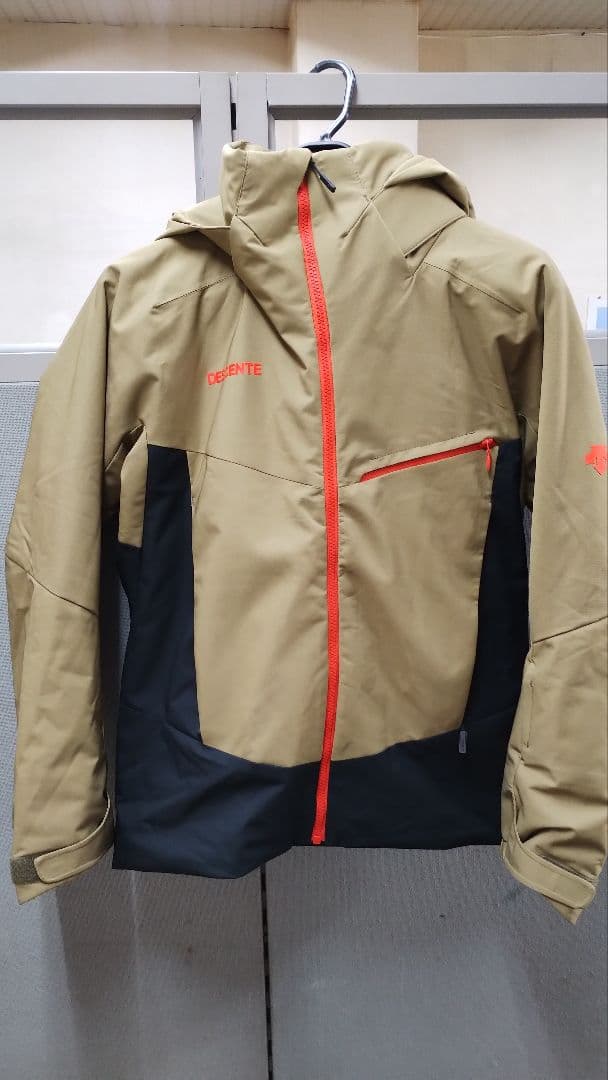 デサント　ジャケット　 サイズM