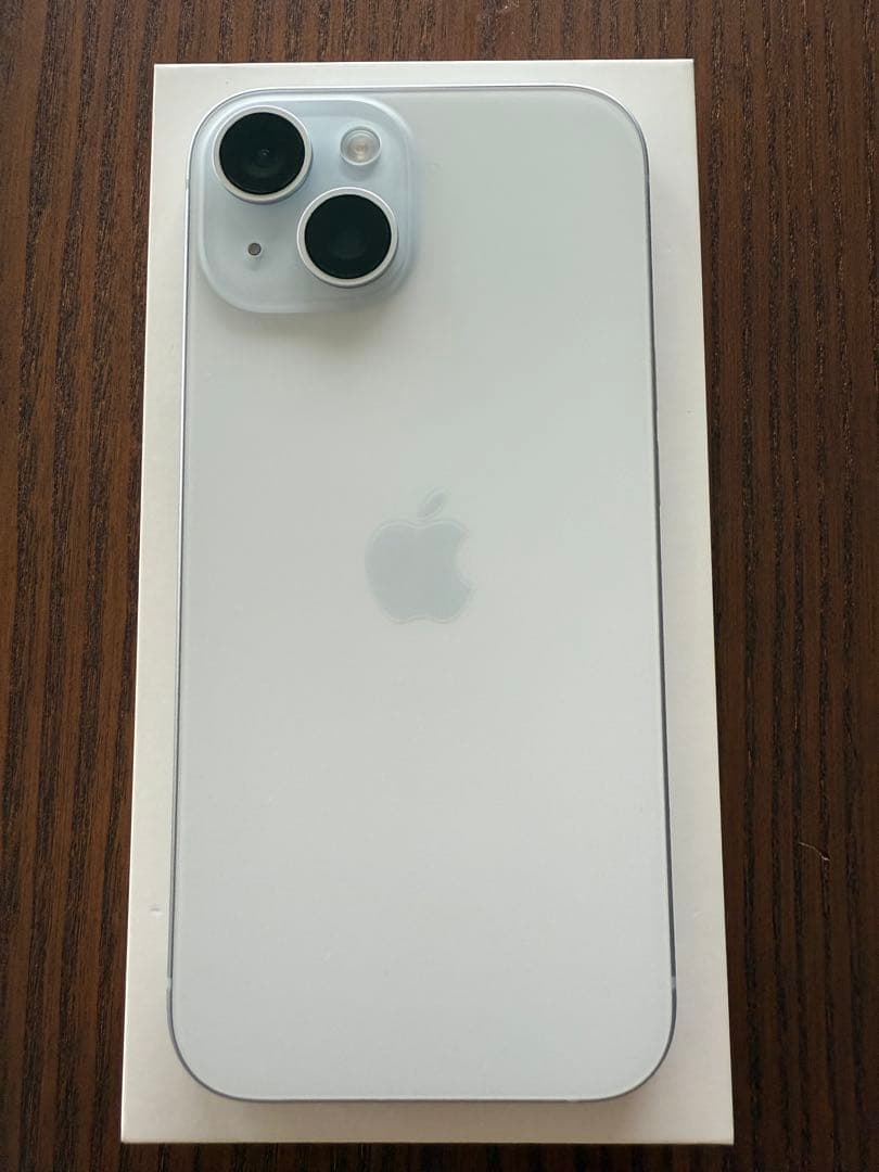 【美品】iPhone 15 256GB ブルー AppleストアSIMフリー