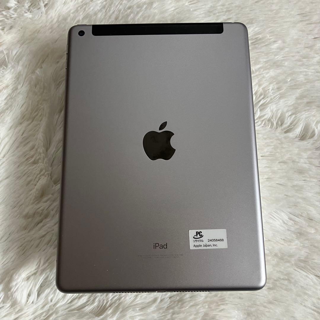 【完動品】iPad 第5世代 128GB SIMフリー 【すぐ発送】【付属品】