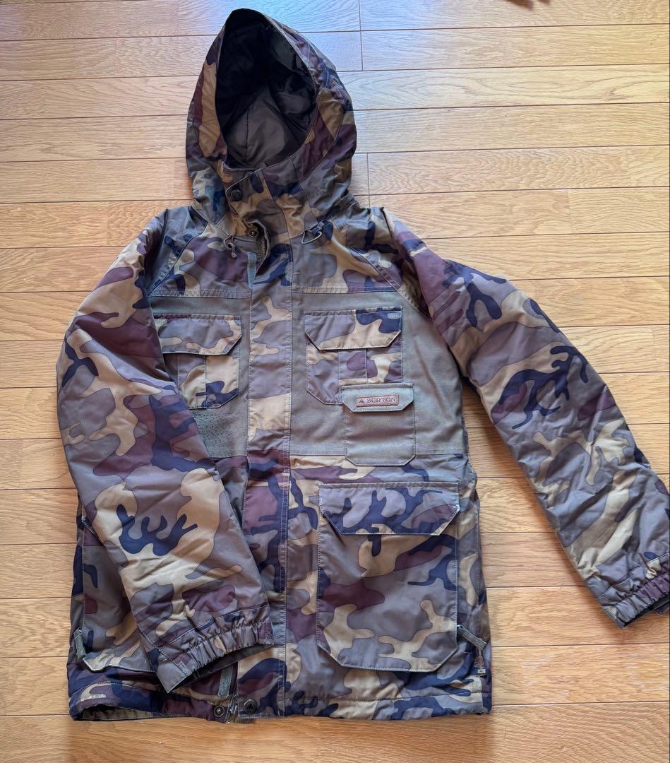 BARTON 迷彩柄　スノーボードウエア　XS(男性サイズ)