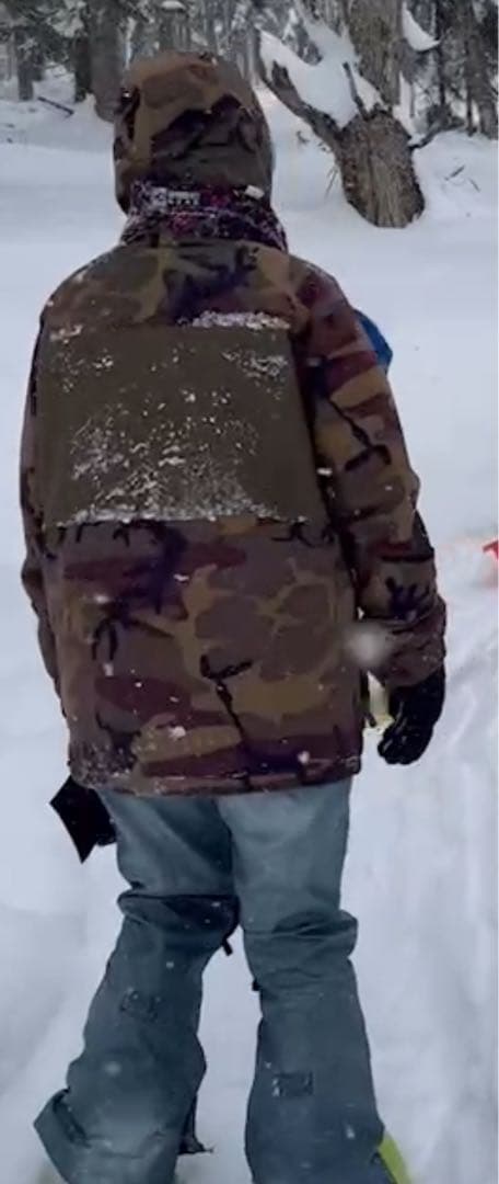 BARTON 迷彩柄　スノーボードウエア　XS(男性サイズ)