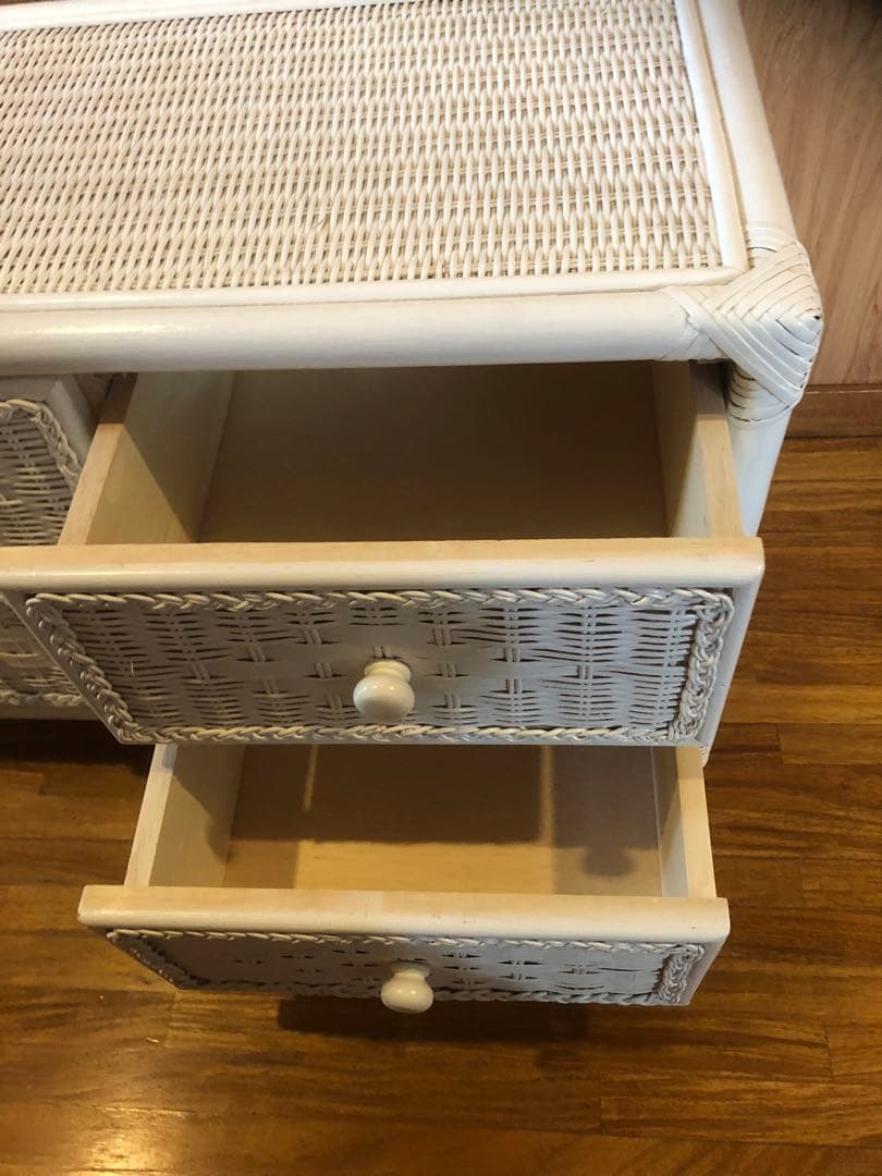 希少♦️高級 ホワイトラタン チェスト♦️フレンチシャビー ♦️他デザインあり♦️送料込