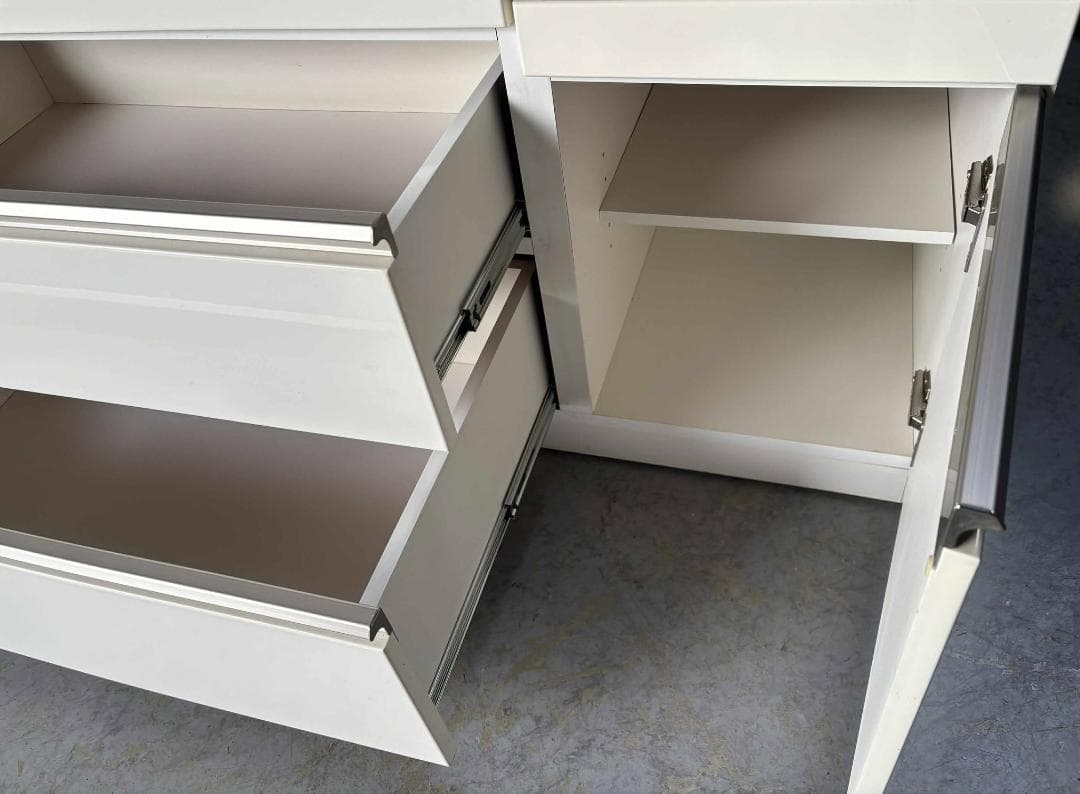 Rikishi DeguchiNITORIキッチンカウンターキッチンボード