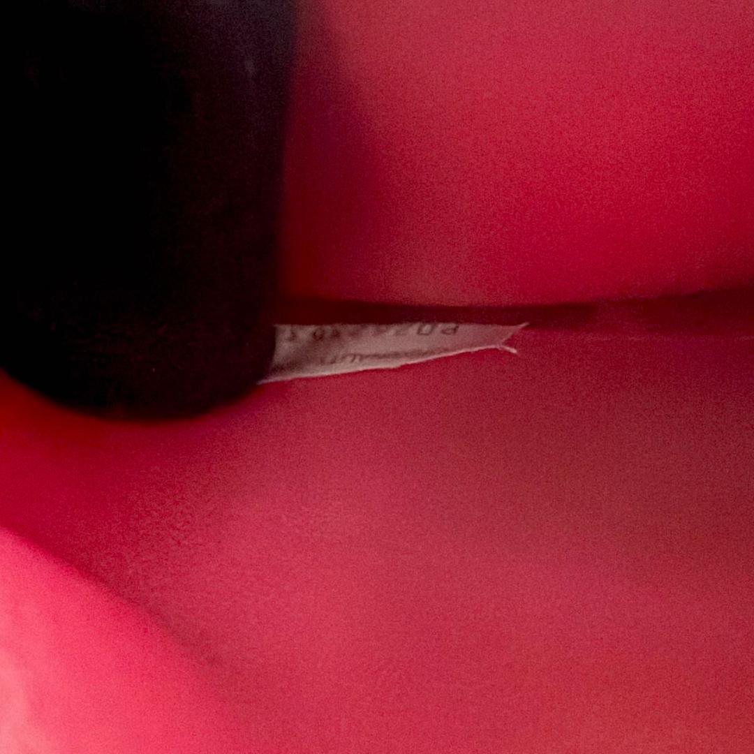 ボッテガヴェネタ イントレチャート 二つ折り財布 ピンク 749940 RFID