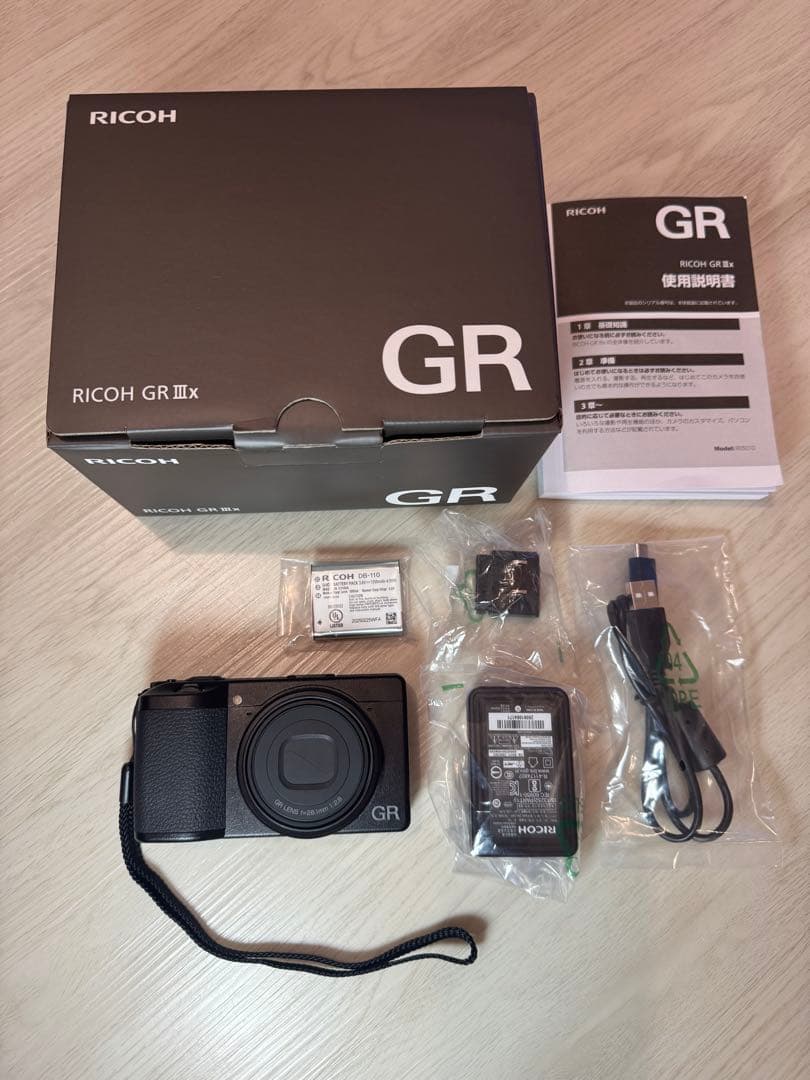 美品　RICOH リコー GR IIIx コンパクトデジタルカメラ　保証付