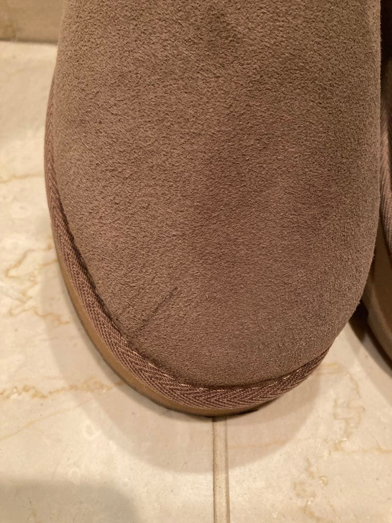 EMU Australia エミュ　Sharkey Reef