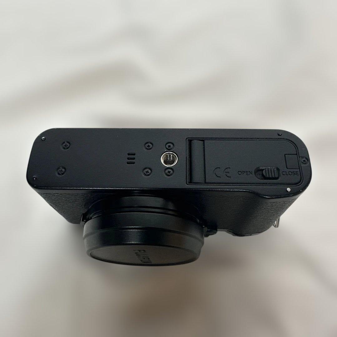 Fujifilm X100F デジタルカメラ　ショット数39枚！富士フイルム