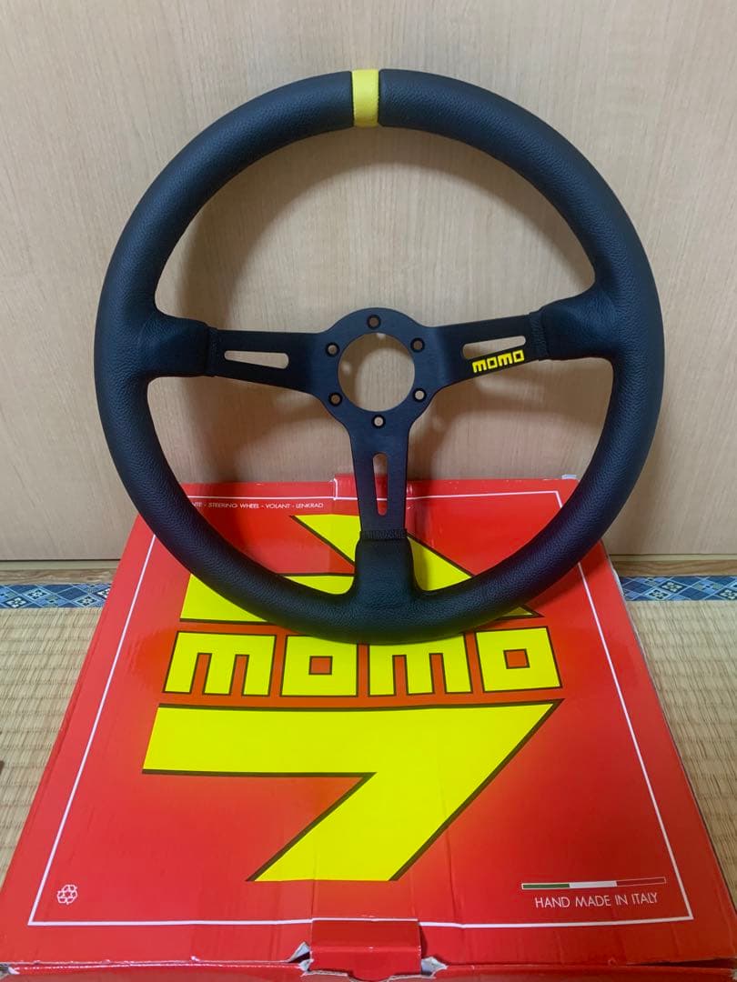 【正規品】MOMO ステアリング モデル08 35φ 新品未使用
