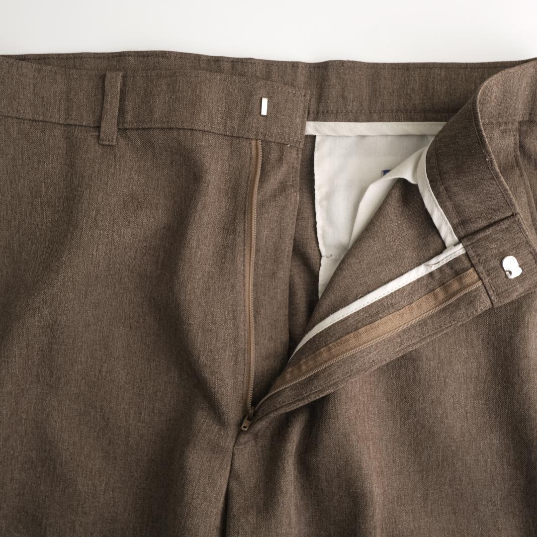 Levi'sリーバイス 00s アクションスラックス ベージュブラウン.