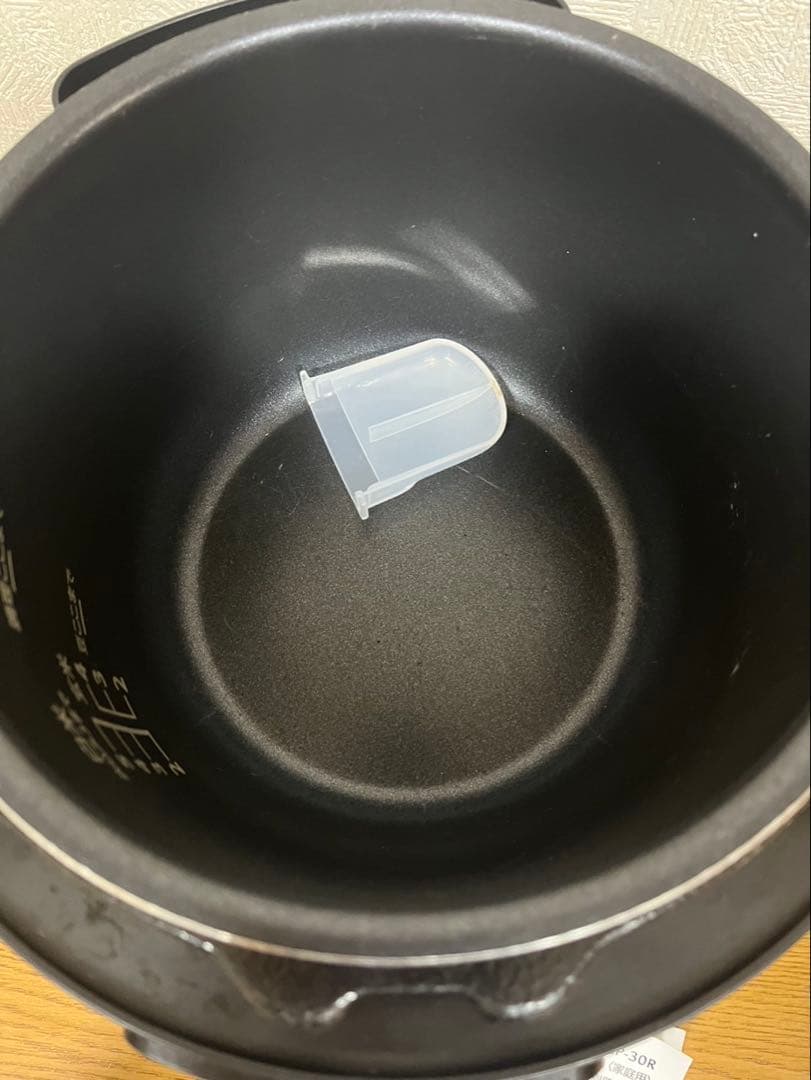 美品✨✨RCP-30R 東芝電気圧力鍋