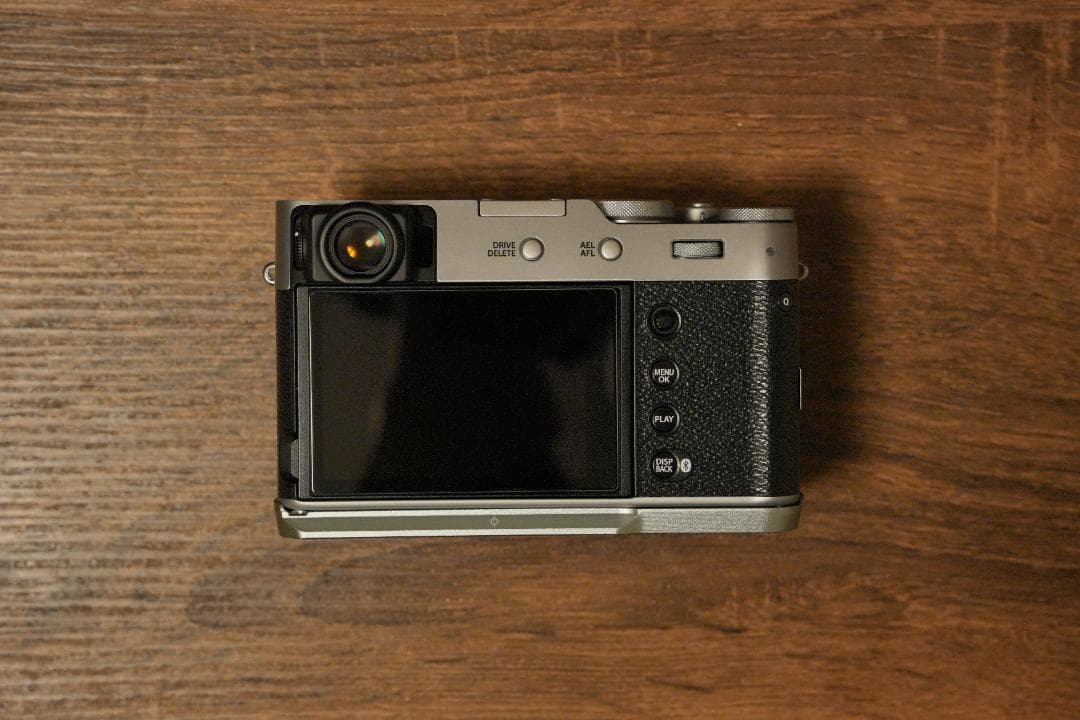 FUJIFILM 富士フイルム / X100VI シルバー アクセサリー付き