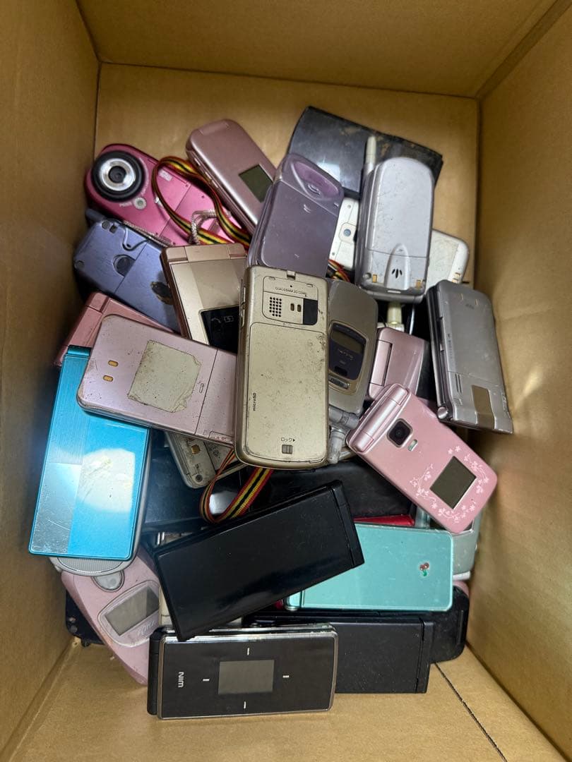 ガラケーまとめ売り45台