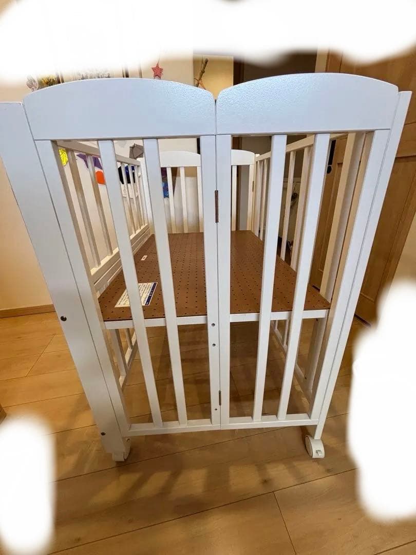 KATOJI カトージ　ベビーベッド　ホワイト　木製