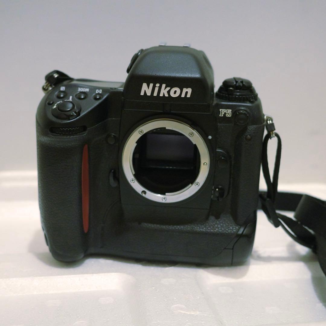 Nikon D5 フィルムカメラ