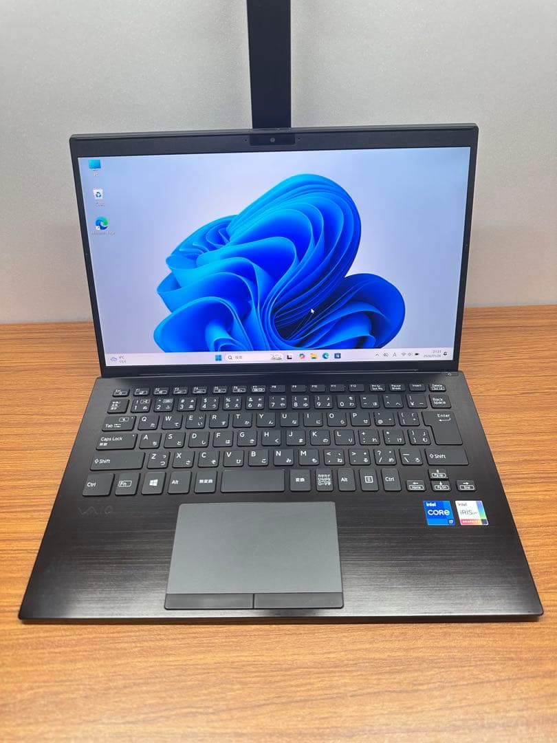 Windowsノート本体 8.VAIO Pro VJPK i7-1165G7 32Gb 256Gb 4K